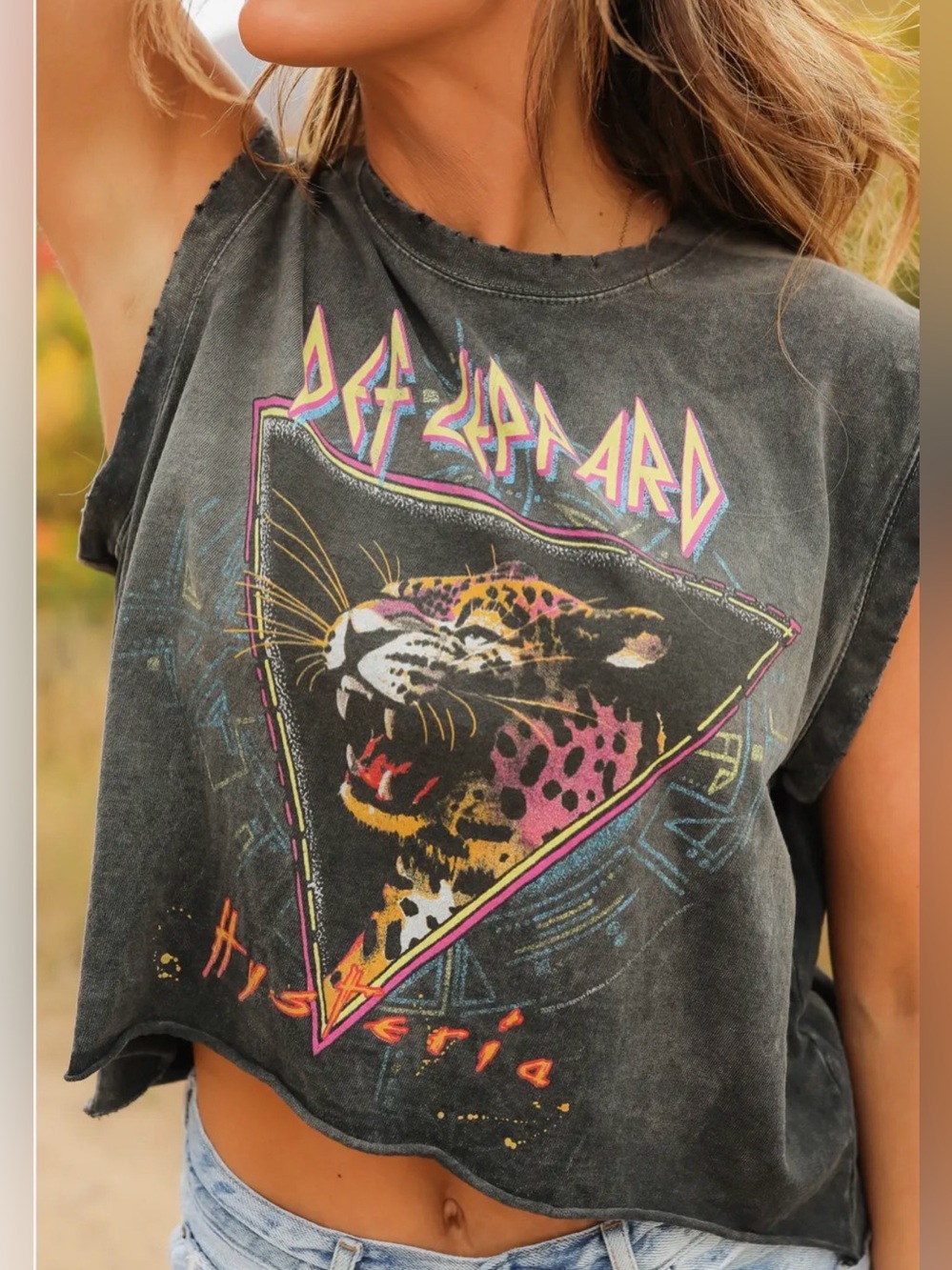 People of Leisure Def Leppard Distressed Tee Size Medium